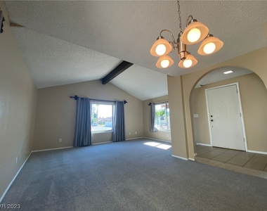 3179 Pampas Place - Photo Thumbnail 13