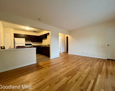 3051 W Fardale Ave - Photo Thumbnail 7