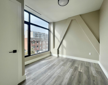 2801 Tilden Avenue - Photo Thumbnail 8