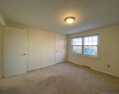 101 Burk Avenue,apt.1 - Photo Thumbnail 14