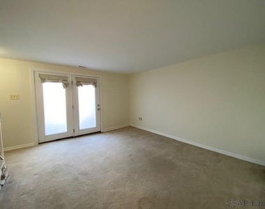 101 Burk Avenue,apt.1 - Photo Thumbnail 4