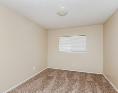 10781 Braemoor Drive - Photo Thumbnail 12