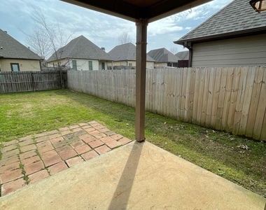 2140 Spaulding Place - Photo Thumbnail 16