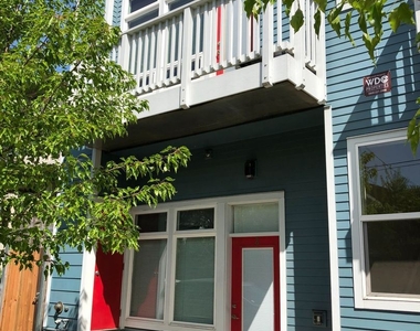 3724 N Vancouver Ave - Photo Thumbnail 1