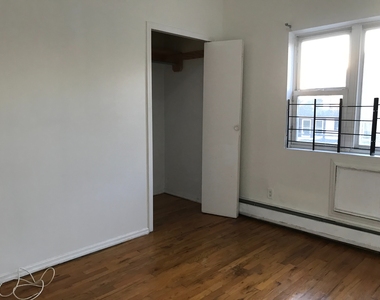 455 East 45th Street - Photo Thumbnail 7