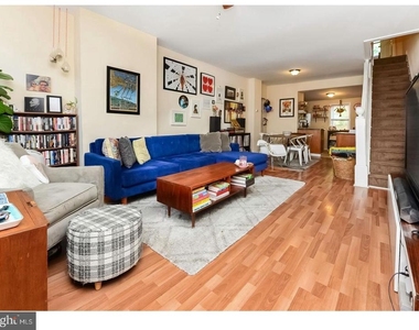 2243 Greenwich St - Photo Thumbnail 0