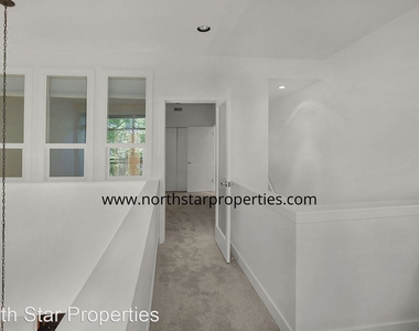 2327 Nw Northrup St. #5 - Photo Thumbnail 33