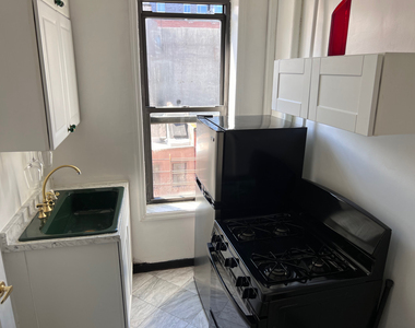 327 East 3rd Street - Photo Thumbnail 5