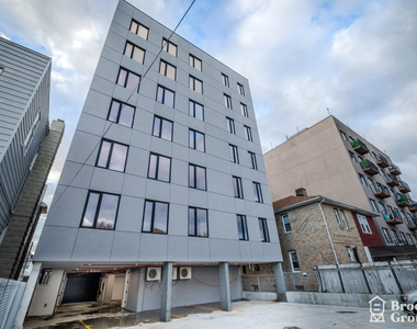1629 Brooklyn Avenue - Photo Thumbnail 11