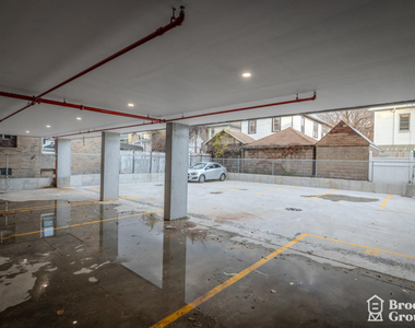 1629 Brooklyn Avenue - Photo Thumbnail 10