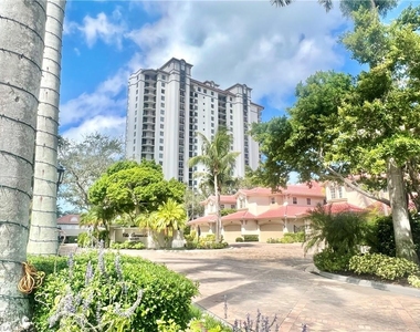 7225 Pelican Bay Blvd - Photo Thumbnail 6