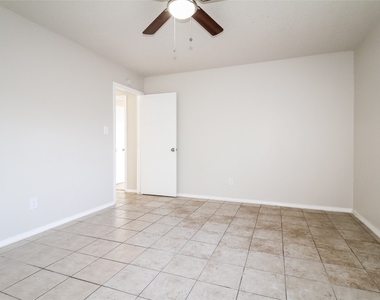 1610 Pecan Avenue - Photo Thumbnail 7