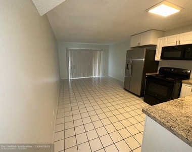 8000 Colony Cir S - Photo Thumbnail 1