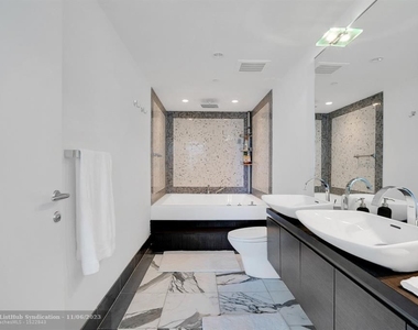 200 Biscayne Boulevard Way - Photo Thumbnail 39