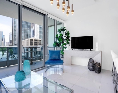 200 Biscayne Boulevard Way - Photo Thumbnail 6