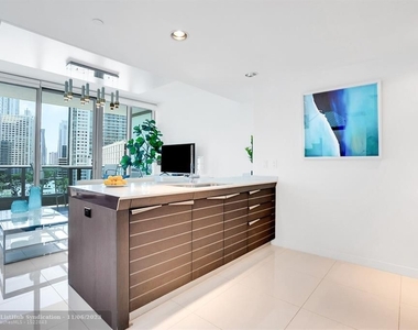 200 Biscayne Boulevard Way - Photo Thumbnail 21