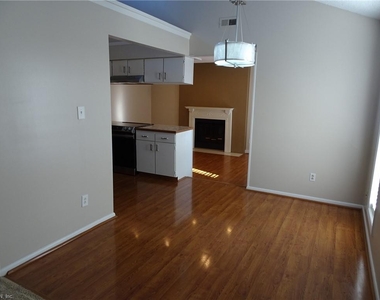 1311 Cypress Place - Photo Thumbnail 3