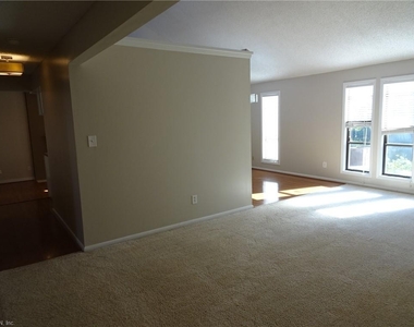 1311 Cypress Place - Photo Thumbnail 2