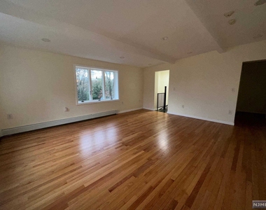 288 East Saddle River Road - Photo Thumbnail 1