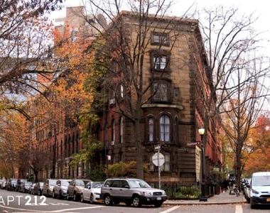 324 East 14th Street - Photo Thumbnail 10