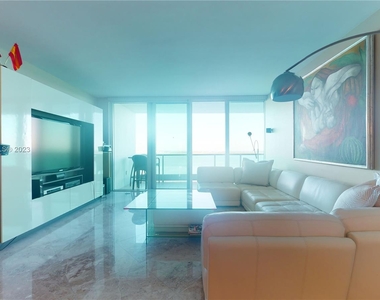 1331 Brickell Bay Dr - Photo Thumbnail 8