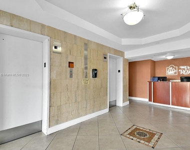 6969 Collins Ave - Photo Thumbnail 23