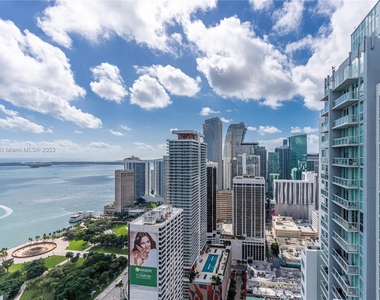 244 Biscayne Blvd - Photo Thumbnail 32