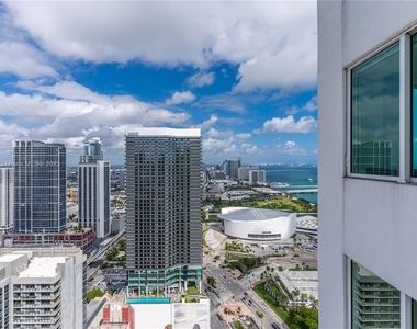 244 Biscayne Blvd - Photo Thumbnail 34