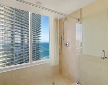 18911 Collins Ave - Photo Thumbnail 19