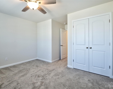 16014 Red Buckeye Lane - Photo Thumbnail 31