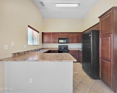 25805 W St Catherine Avenue - Photo Thumbnail 12