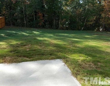 4372 Lyman Avenue - Photo Thumbnail 11