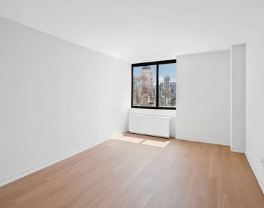 400 West 59th Street - Photo Thumbnail 7