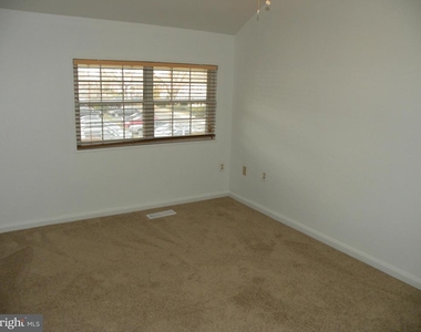 3732 Jason Ave - Photo Thumbnail 9