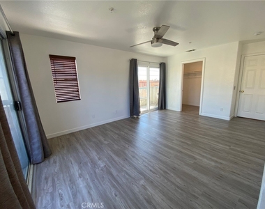 832 W Naomi Avenue - Photo Thumbnail 10