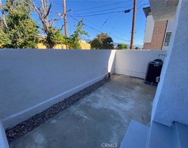 832 W Naomi Avenue - Photo Thumbnail 13