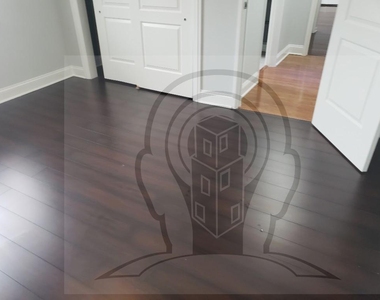 6826 N Ridge Blvd - Photo Thumbnail 10
