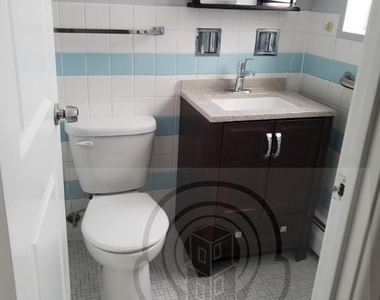 6826 N Ridge Blvd - Photo Thumbnail 7