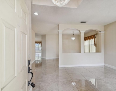 12814 Pacifica Place - Photo Thumbnail 7