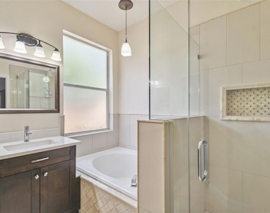 12814 Pacifica Place - Photo Thumbnail 32
