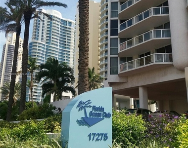 17275 Collins Ave - Photo Thumbnail 2