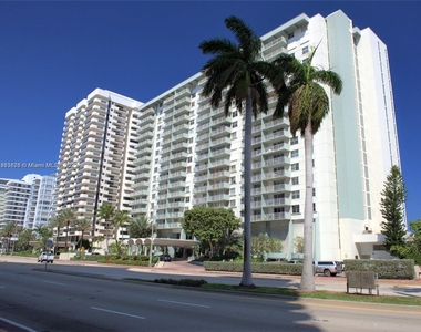 5701 Collins Ave - Photo Thumbnail 0