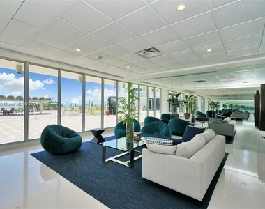 5701 Collins Ave - Photo Thumbnail 29