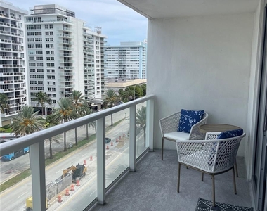 5701 Collins Ave - Photo Thumbnail 2