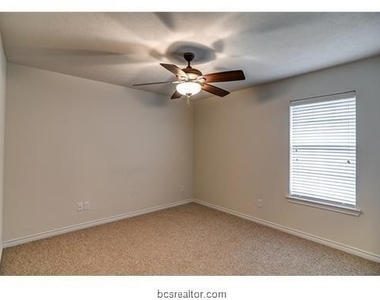 910 Dove Landing Avenue - Photo Thumbnail 16