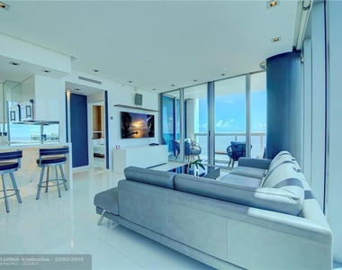 6899 Collins Ave - Photo Thumbnail 12