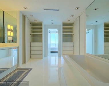 6899 Collins Ave - Photo Thumbnail 25