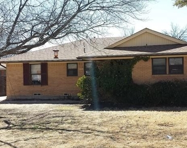 2808 San Marcus Avenue - Photo Thumbnail 0