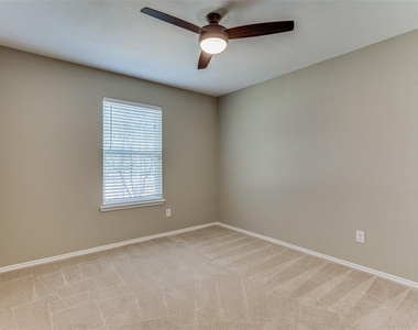 8144 Hulen Park Circle - Photo Thumbnail 11