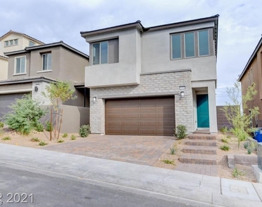 11840 Pelican Butte Avenue - Photo Thumbnail 1